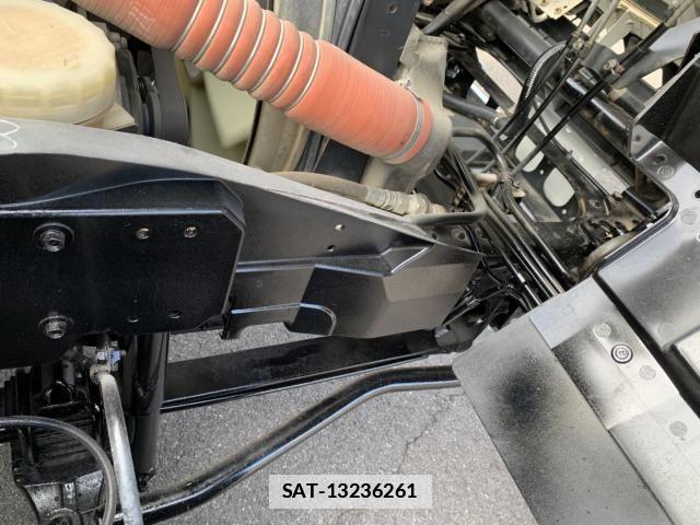 Isuzu FORWARD 2014-03 1312983-26