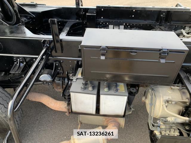Isuzu FORWARD 2014-03 1312983-29