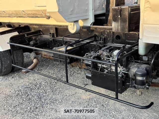 Isuzu FORWARD 2004-06 1327824-15