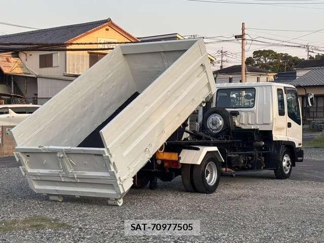 Isuzu FORWARD 2004-06 1327824-1