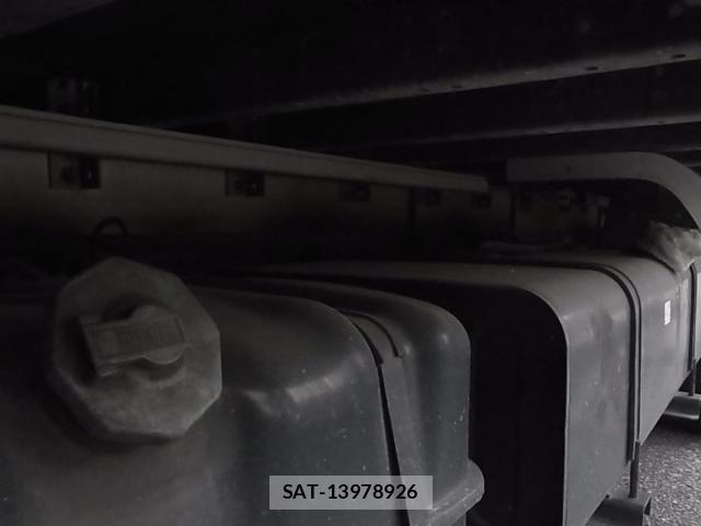 Isuzu FORWARD 2013-09 1338476-12