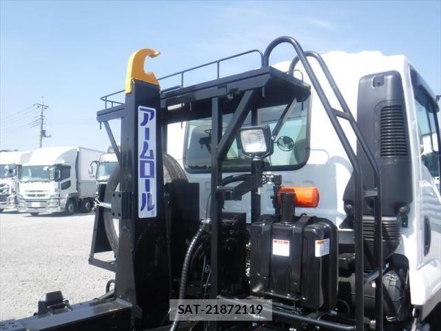 Isuzu FORWARD 2025-06 1346858-10