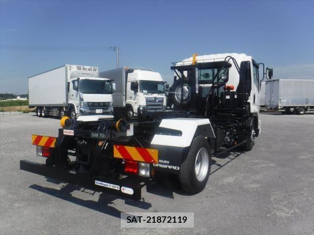 Isuzu FORWARD 2025-06 1346858-11