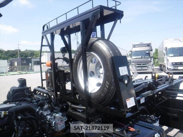 Isuzu FORWARD 2025-06 1346858-21
