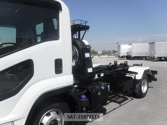 Isuzu FORWARD 2025-06 1346858-2