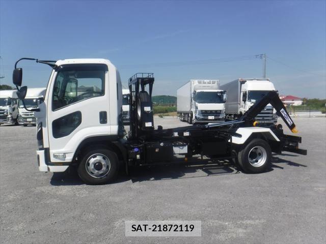 Isuzu FORWARD 2025-06 1346858-7