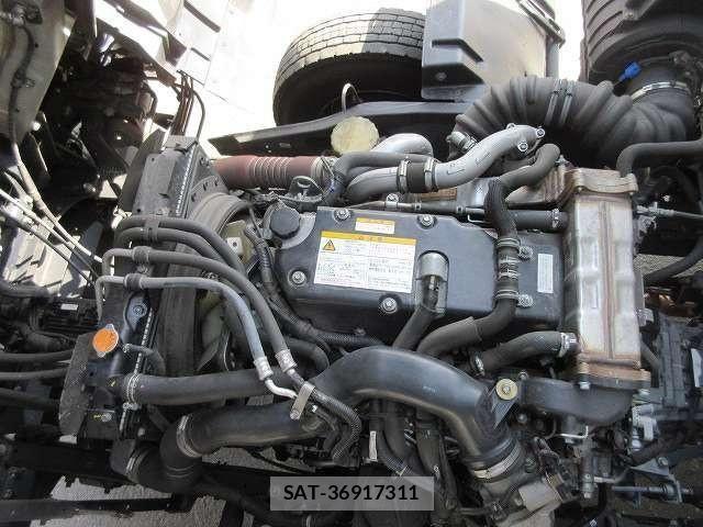Isuzu FORWARD 2020-09 1426165-11