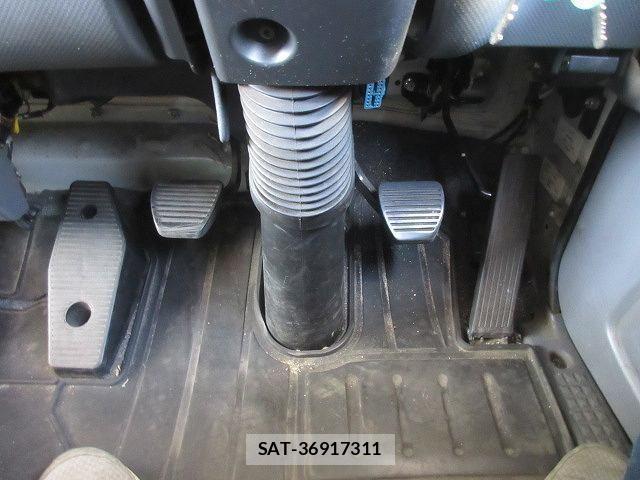 Isuzu FORWARD 2020-09 1426165-21
