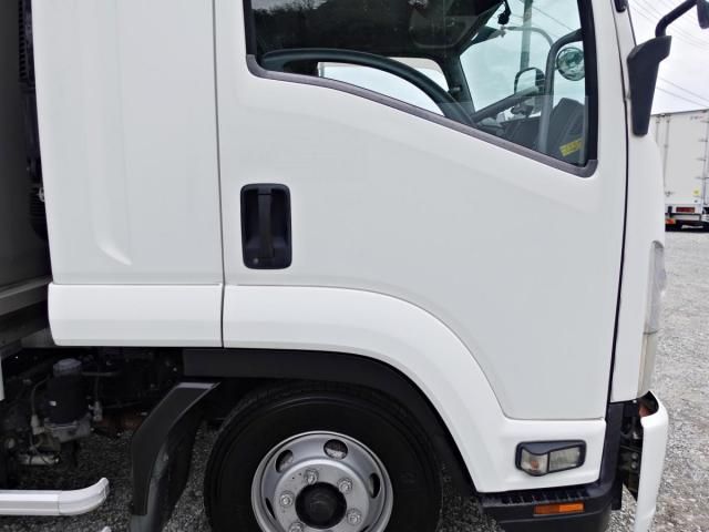 Isuzu FORWARD 2013-03 1427331-5