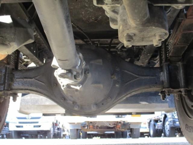 Isuzu FORWARD 2013-04 1464933-21