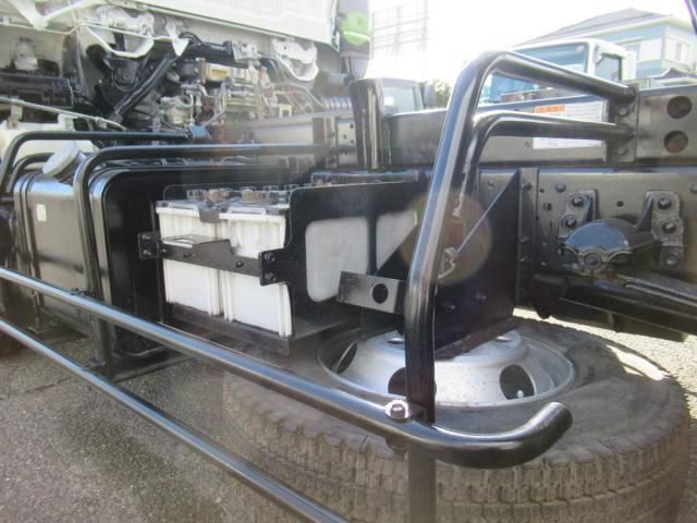 Isuzu FORWARD 2020-11 1463328-9