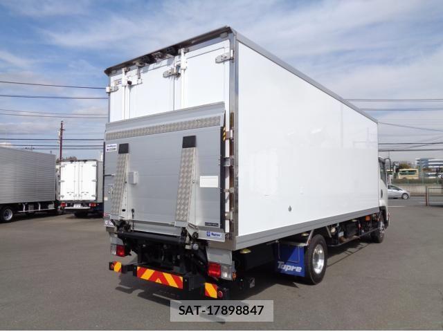 Isuzu FORWARD 2022-02 837324-2