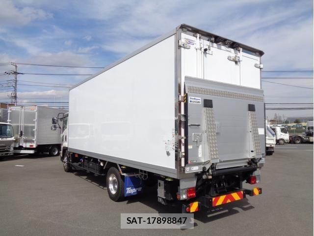 Isuzu FORWARD 2022-02 837324-3