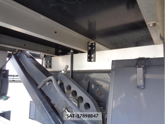 Isuzu FORWARD 2022-02 837324-17