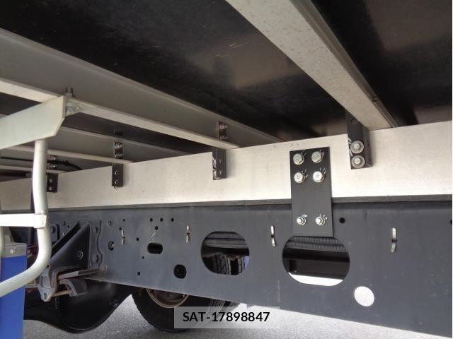 Isuzu FORWARD 2022-02 837324-18