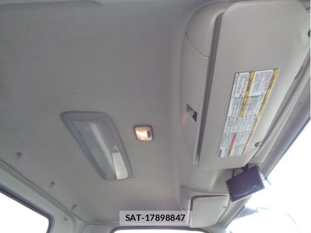 Isuzu FORWARD 2022-02 837324-25