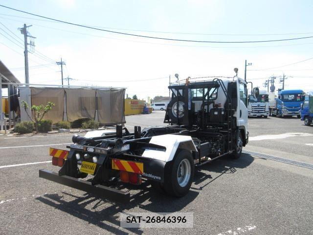 Isuzu FORWARD 2020-01 793007-3