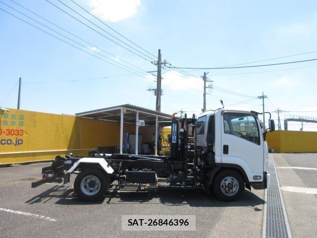 Isuzu FORWARD 2020-01 793007-5