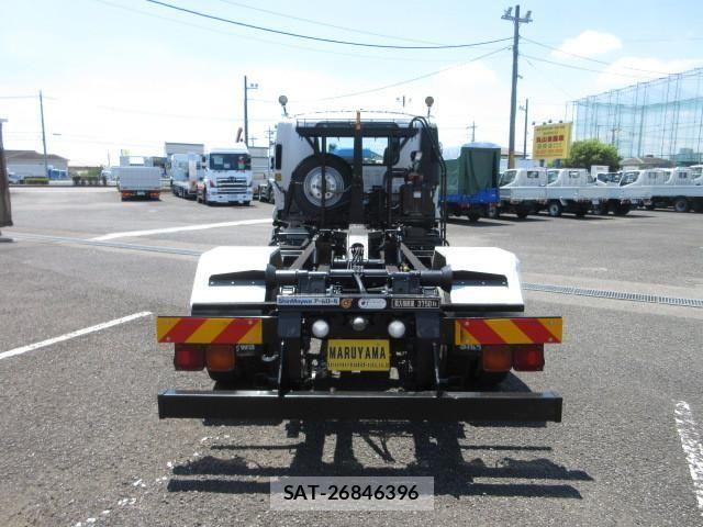 Isuzu FORWARD 2020-01 793007-6