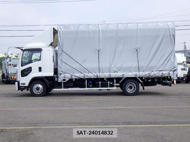 Isuzu FORWARD 2023-08 1116060-3