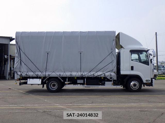 Isuzu FORWARD 2023-08 1116060-4