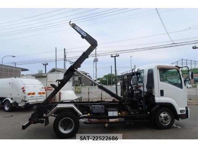 Isuzu FORWARD 2013-03 1012323-8