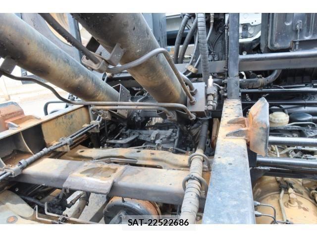 Isuzu FORWARD 2013-03 1012323-24
