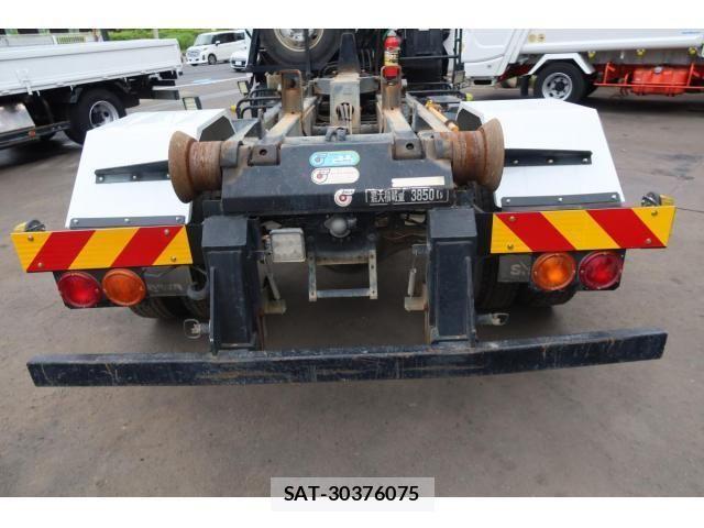 Isuzu FORWARD 2011-11 1002519-8