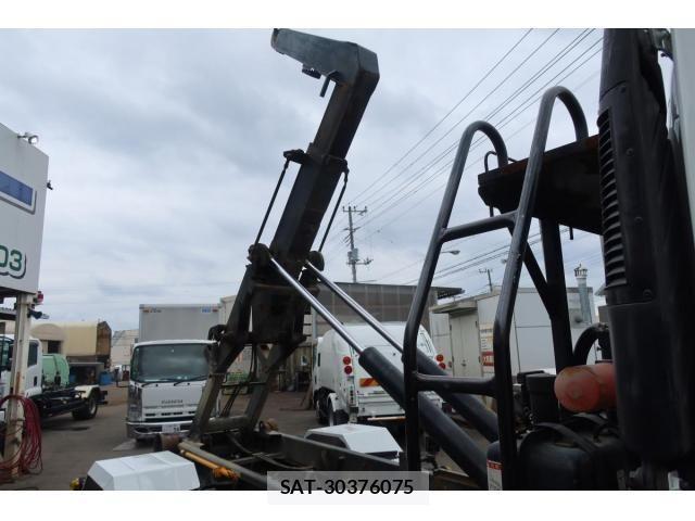 Isuzu FORWARD 2011-11 1002519-12