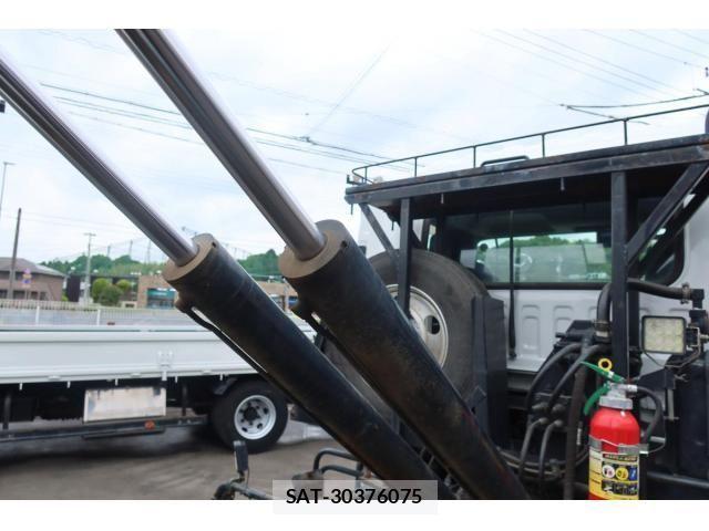 Isuzu FORWARD 2011-11 1002519-13