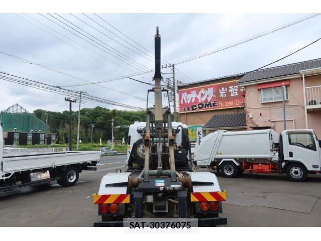 Isuzu FORWARD 2011-11 1002519-14