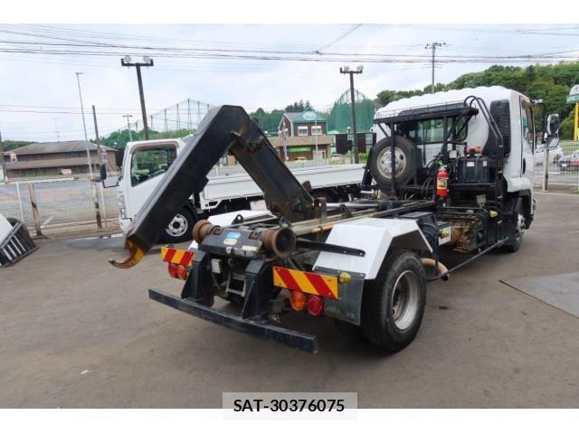 Isuzu FORWARD 2011-11 1002519-17