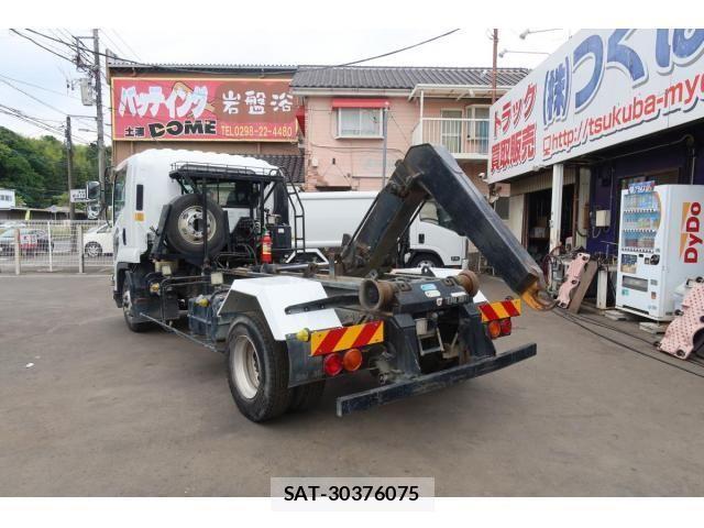 Isuzu FORWARD 2011-11 1002519-19