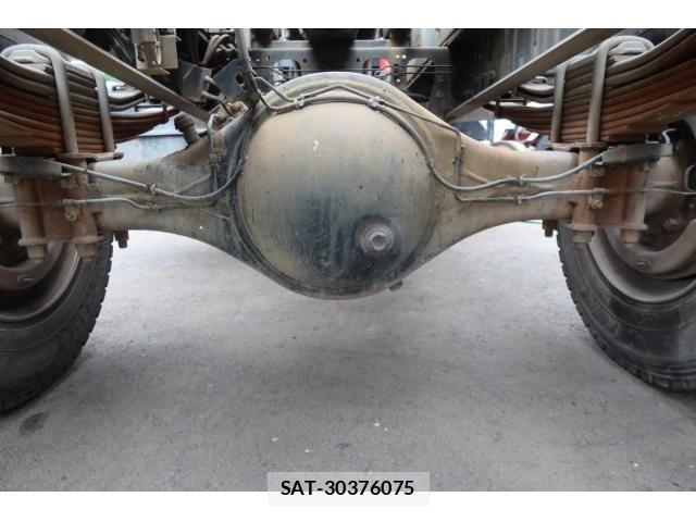 Isuzu FORWARD 2011-11 1002519-22