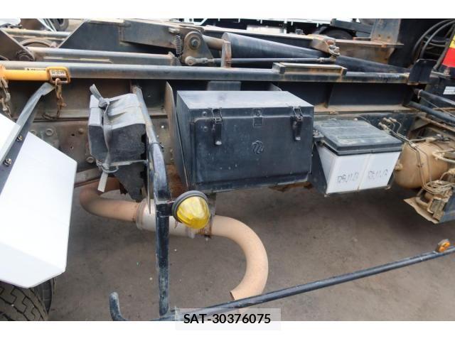 Isuzu FORWARD 2011-11 1002519-25