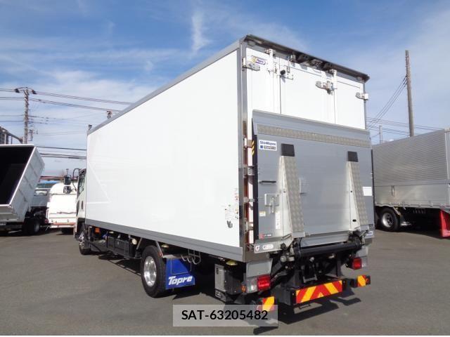 Isuzu FORWARD 2022-02 858266-3