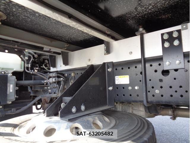 Isuzu FORWARD 2022-02 858266-20