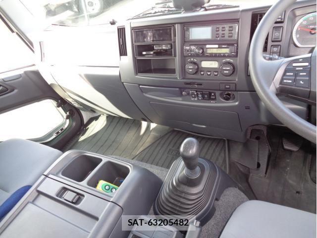 Isuzu FORWARD 2022-02 858266-24