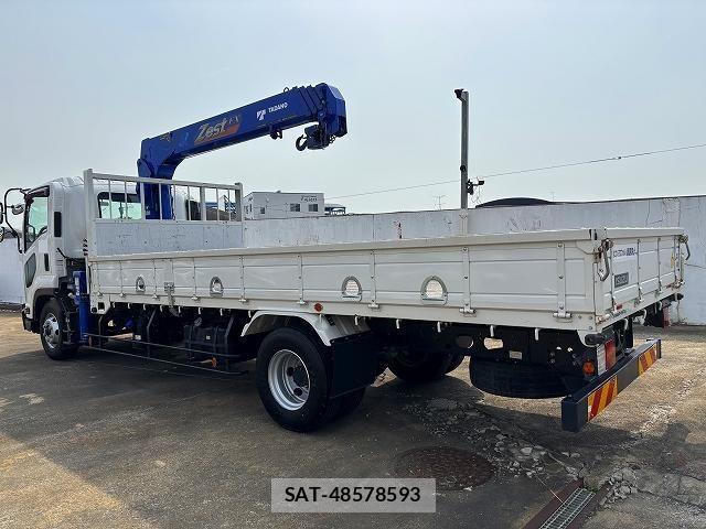 Isuzu FORWARD 2022-10 1082343-1