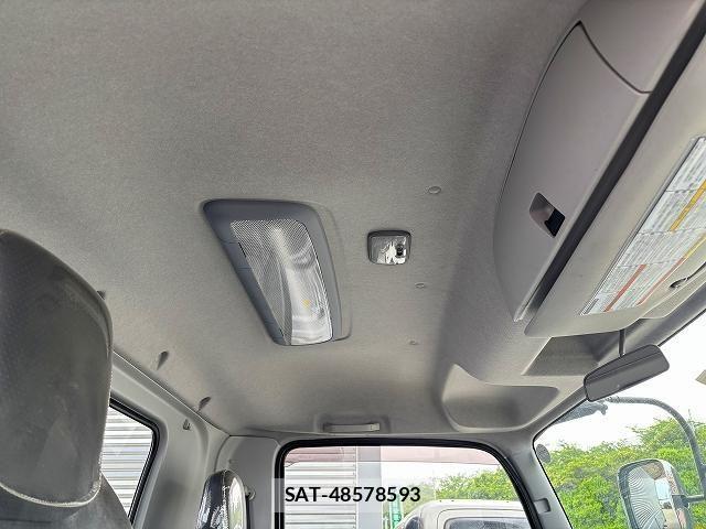 Isuzu FORWARD 2022-10 1082343-28