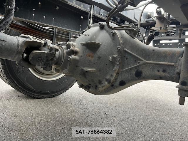 Isuzu FORWARD 2022-01 793134-28