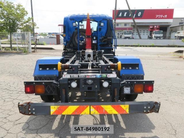 Isuzu FORWARD 2020-11 605890-4