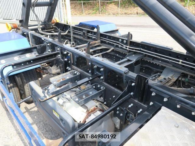 Isuzu FORWARD 2020-11 605890-17