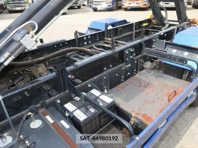 Isuzu FORWARD 2020-11 605890-18