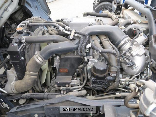 Isuzu FORWARD 2020-11 605890-22