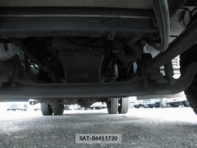 Isuzu FORWARD 2013-07 816998-23