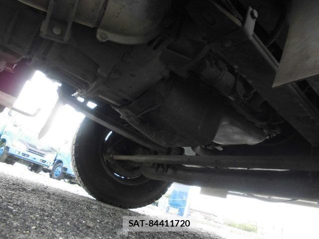 Isuzu FORWARD 2013-07 816998-27