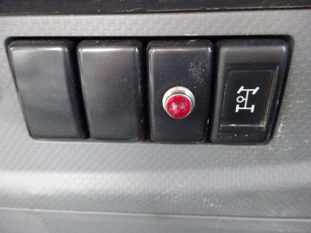 Isuzu FORWARD 2020-07 1545328-24