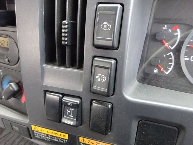 Isuzu FORWARD 2020-07 1545328-26