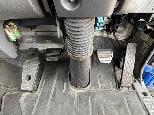 Isuzu FORWARD 2014-08 1601742-23